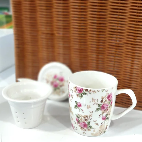 لیوان دمنوش چینی سولکاسا گلدار صورتی solecasa