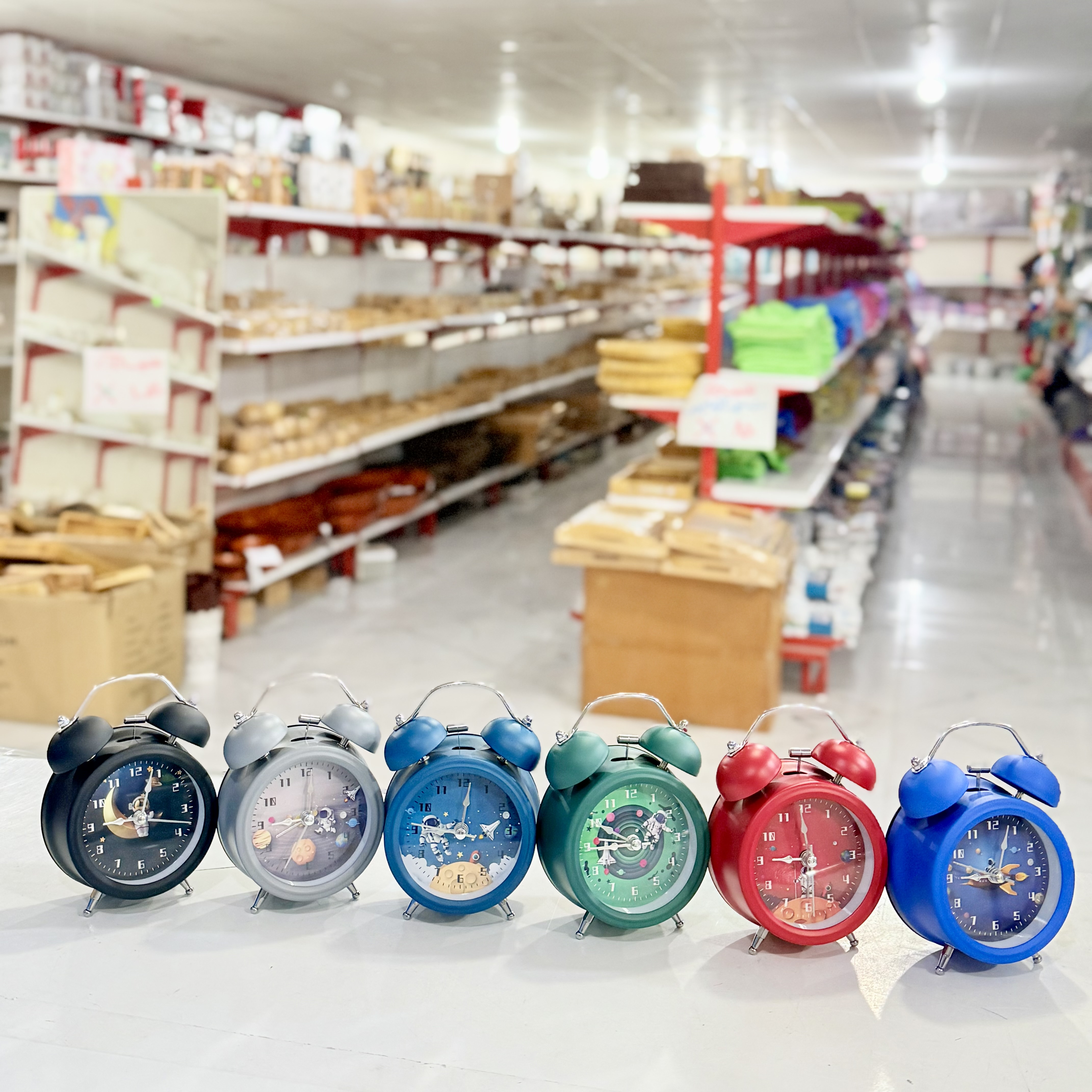 ساعت زنگدار مینی فضانورد رنگی مدل۶۹۹