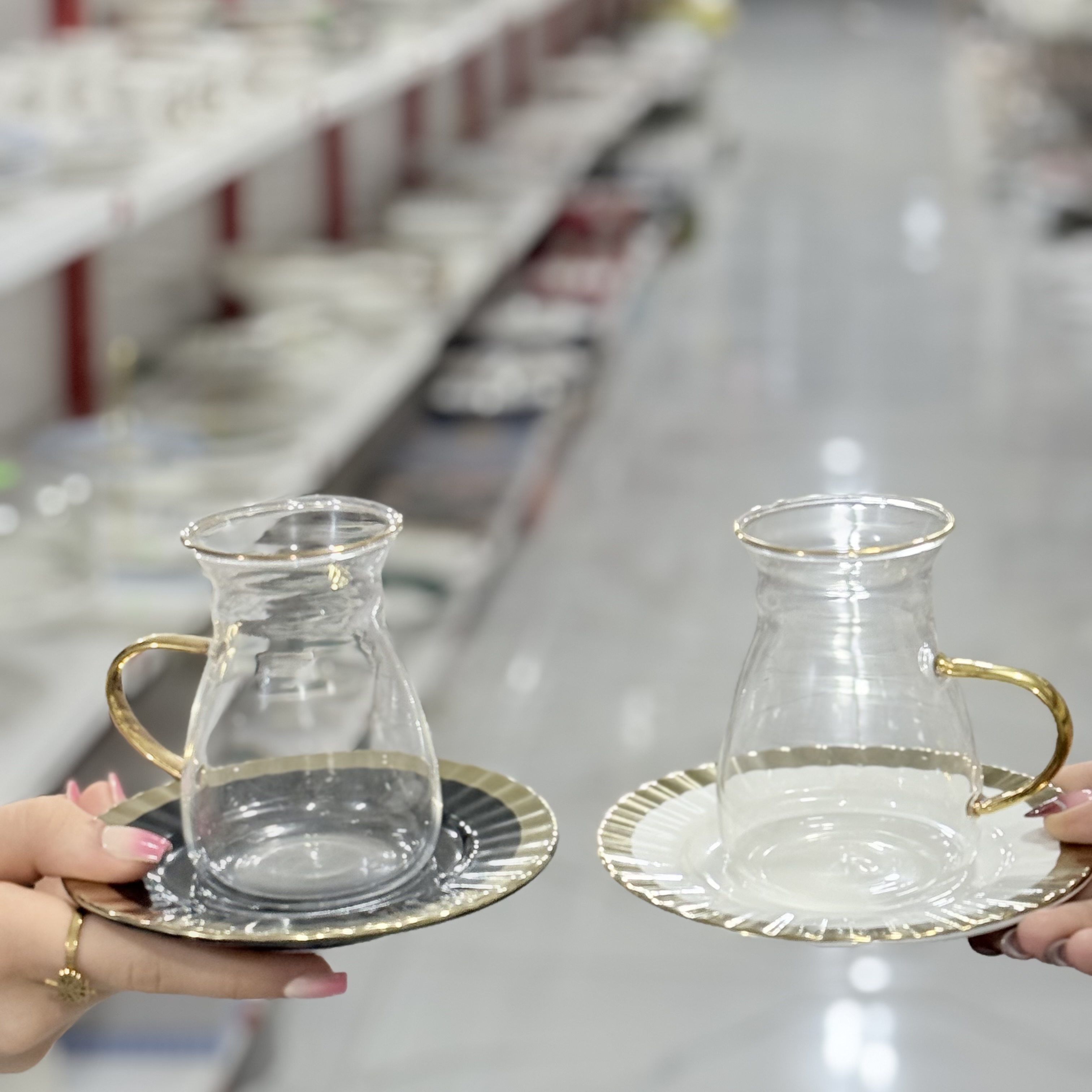 چایخوری پیرکس سفید مشکی شش عددی MG227