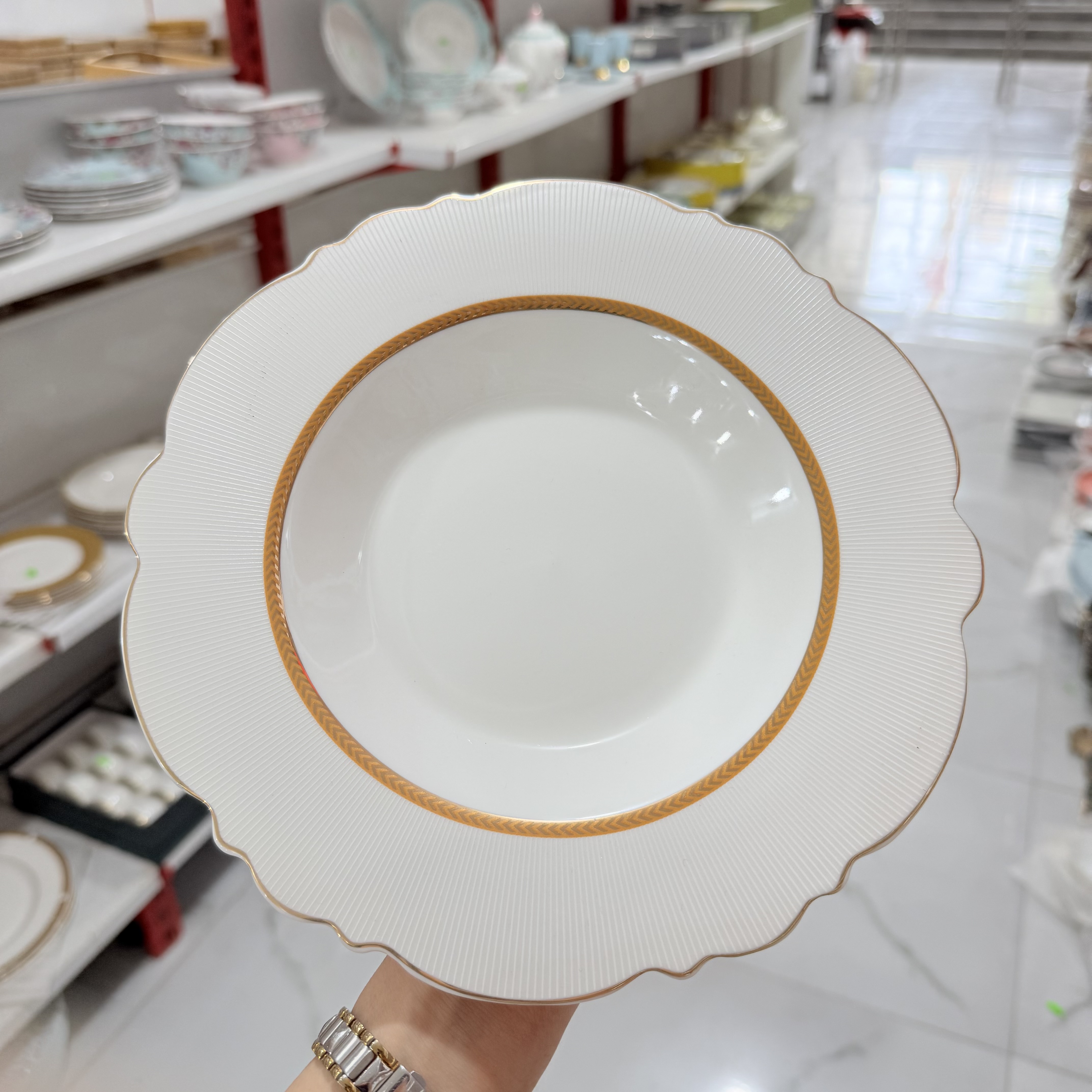 بشقاب خورشت خوری 6 عددی  سفید آنجلاRM180